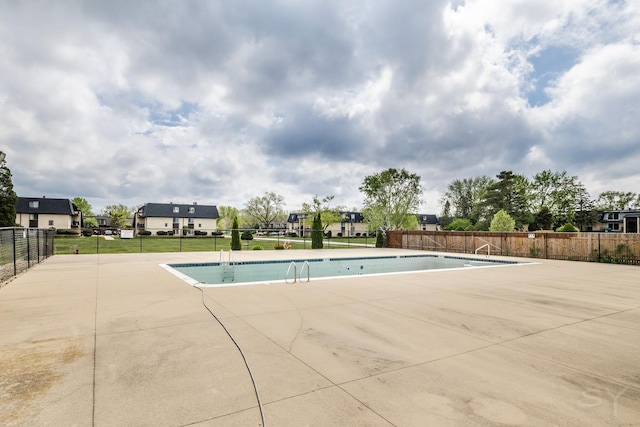 11102 S 84th Ave Unit 2B, Palos Hills, IL 60465 - community pool featuring fence and a patio area