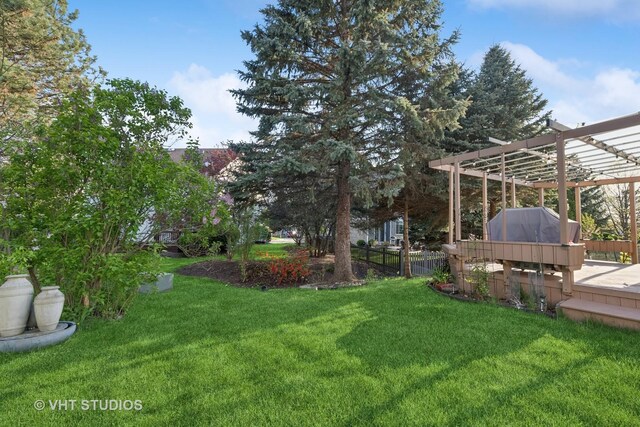 view of yard with a pergola