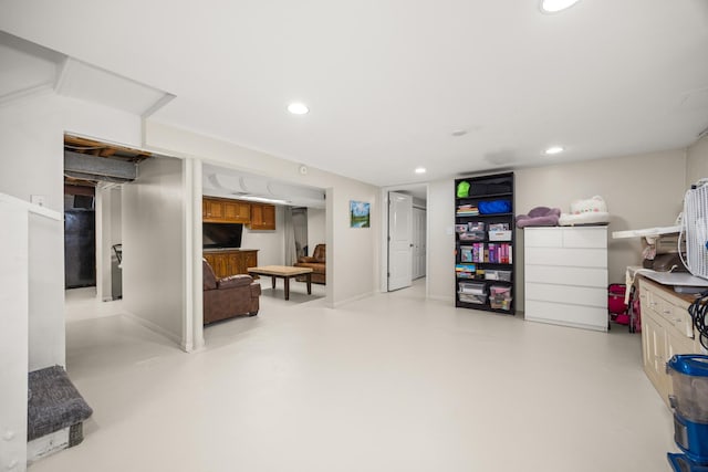 1612 Gardner Rd, Westchester, IL 60154 - finished below grade area featuring recessed lighting