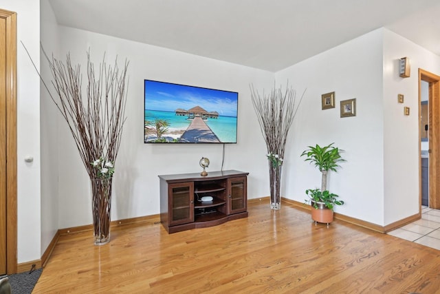 2740 W 35th Pl, Chicago, IL 60632 - living area featuring light wood-style flooring and baseboards