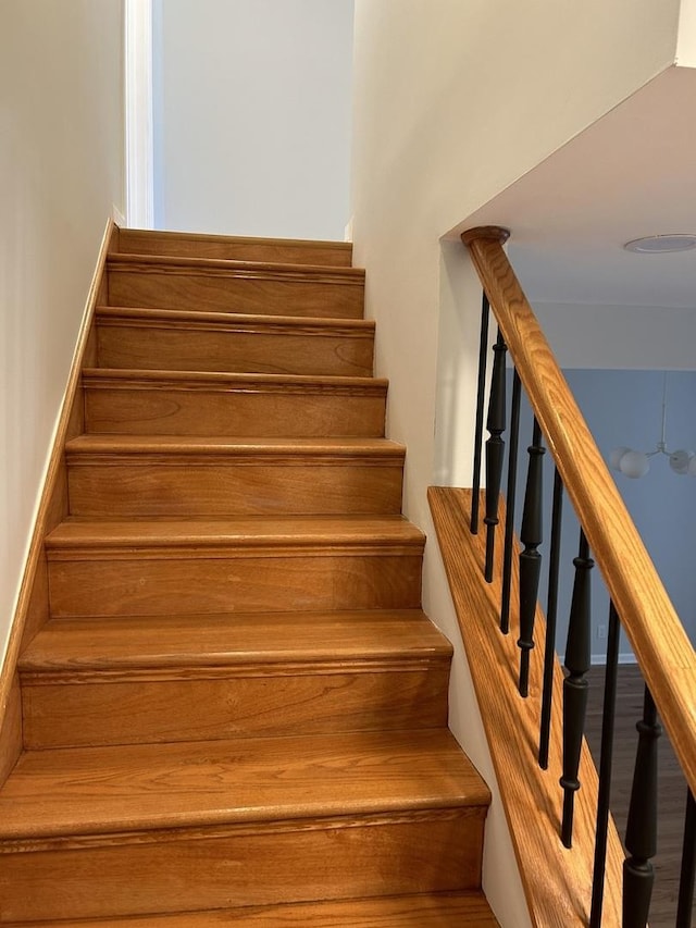 1122 N Mason Ave, Chicago, IL 60651 - view of stairway