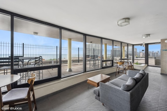 2930 N Sheridan Rd Unit 1008, Chicago, IL 60657 - sunroom with a skyline view