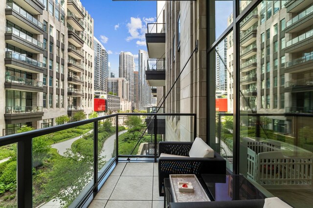 435 N Michigan Ave Unit 416, Chicago, IL 60611 - balcony with a skyline view