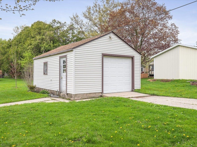 detached garage with driveway