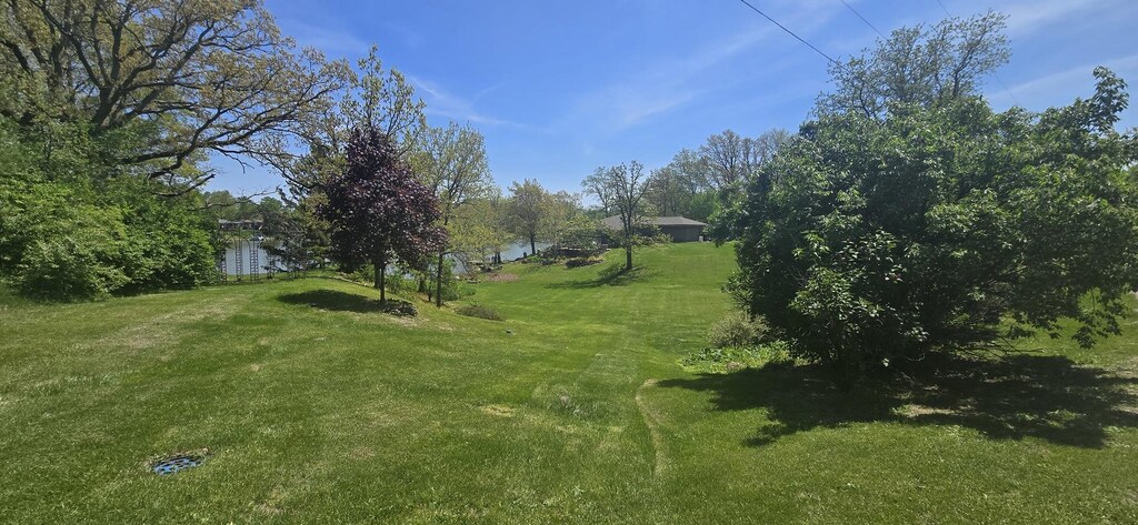 1118 Sunset Dr, Loda, IL 60948 - photo 2