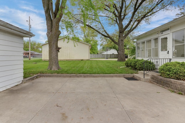 704 S Cottage Ave, Normal, IL 61761 - view of patio / terrace