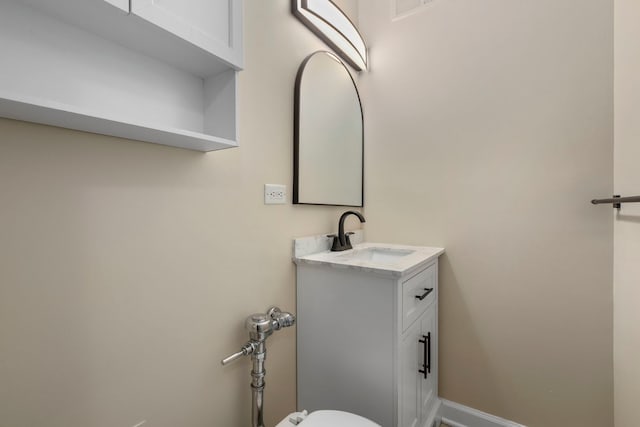 3950 N Lake Shore Dr Unit 720D, Chicago, IL 60613 - half bath featuring baseboards and vanity