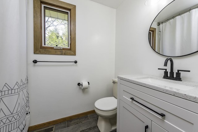 3128 Frans Ct, Winthrop Harbor, IL 60096 - full bath with toilet, vanity, and baseboards