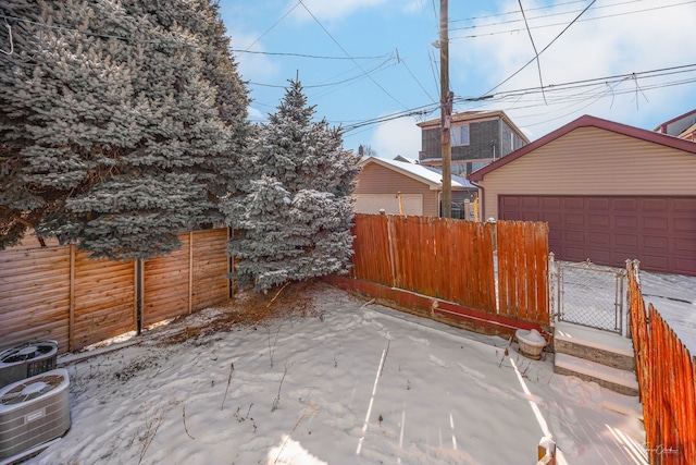 2862 S Keeley St, Chicago, IL 60608 - view of patio / terrace featuring an outdoor structure and fence