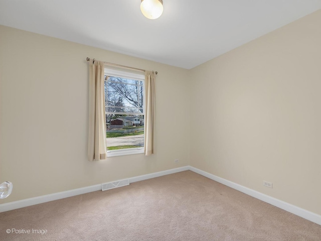 504 S Pierce Ave, Wheaton, IL 60187 - empty room featuring carpet and baseboards
