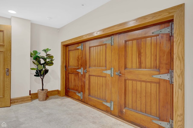 room details featuring baseboards