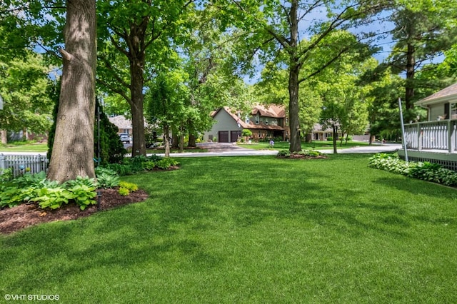 18038 Whitman Ln, Lansing, IL 60438 - view of green lawn