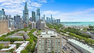 1515 S Prairie Ave Unit 1306, Chicago, IL 60605 - drone / aerial view of skyline and a nearby body of water