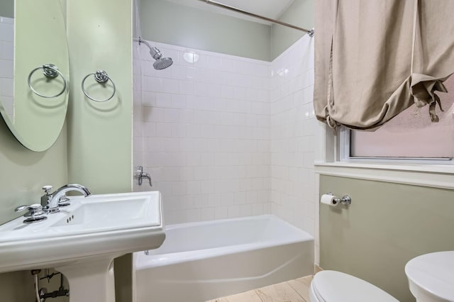 2241 N Lincoln Ave Unit 1A, Chicago, IL 60614 - full bath with toilet, bathtub / shower combination, and a sink