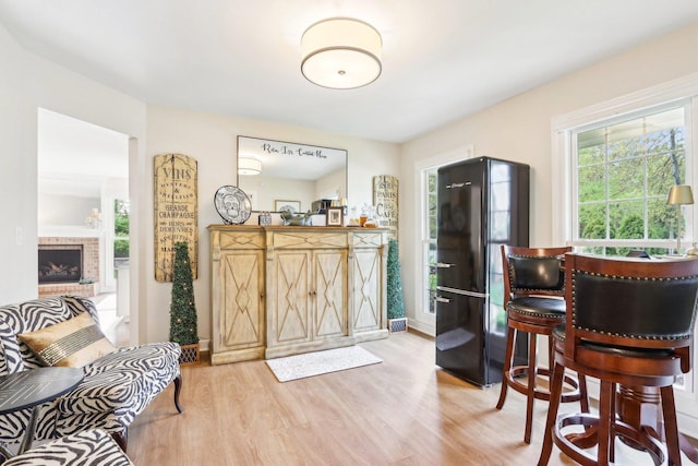 316 Spring Creek Cir, Schaumburg, IL 60173 - bar with light wood-type flooring