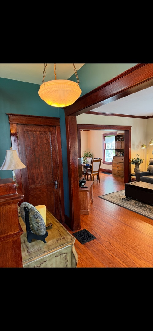 625 Oak Ave, Aurora, IL 60506 - interior space featuring wood finished floors