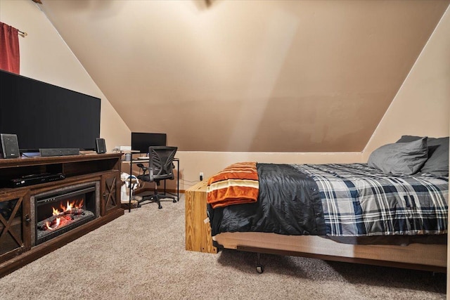 304 W Elm St, Fairbury, IL 61739 - carpeted bedroom with vaulted ceiling
