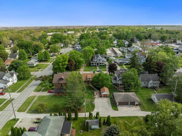 304 W Elm St, Fairbury, IL 61739 - aerial perspective of suburban area
