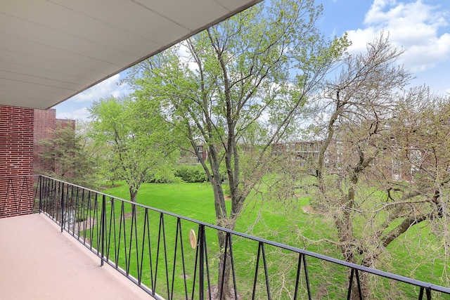 5300 Walnut Ave Unit 4D, Downers Grove, IL 60515 - view of balcony