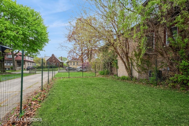 2614 W Morse Ave, Chicago, IL 60645 - photo 2