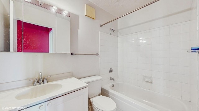 111 W Maple St Unit 1001, Chicago, IL 60610 - full bath with toilet, vanity, and bathing tub / shower combination