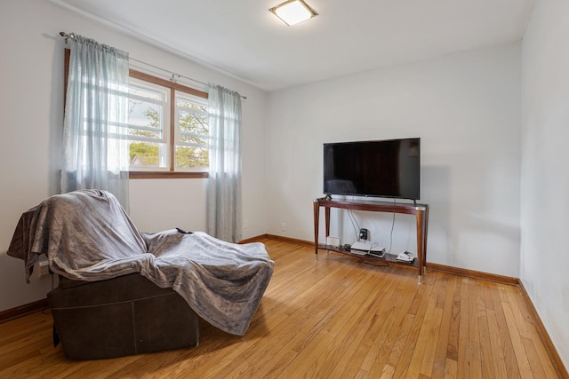 19 S 11th St, Saint Charles, IL 60174 - sitting room featuring light wood-style flooring and baseboards