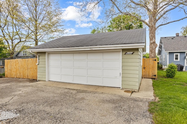 19 S 11th St, Saint Charles, IL 60174 - detached garage featuring fence