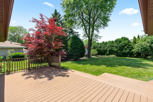 9228 Ridgeland Ave, Oak Lawn, IL 60453 - wooden terrace featuring a yard