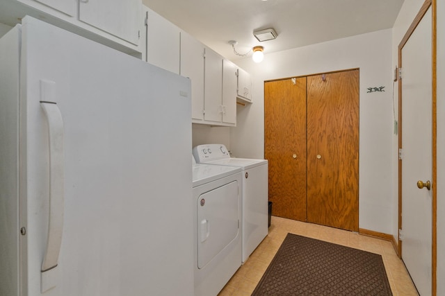 9228 Ridgeland Ave, Oak Lawn, IL 60453 - washroom featuring cabinet space and washer and clothes dryer