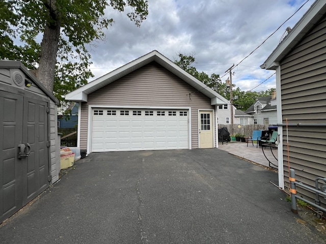 2912 Magellan Dr, Mchenry, IL 60051 - detached garage featuring fence
