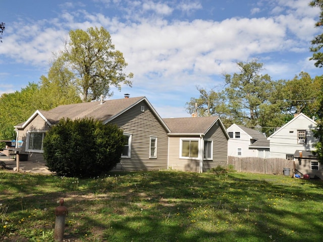 2912 Magellan Dr, Mchenry, IL 60051 - view of rear view of property
