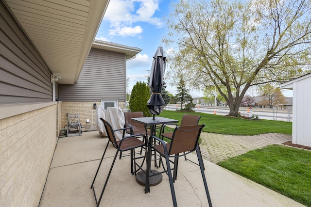437 Wingate Dr, Schaumburg, IL 60193 - view of patio / terrace with outdoor dining area