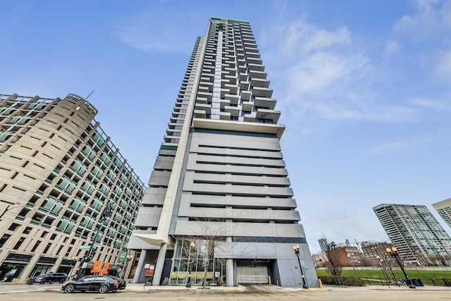 235 W Van Buren St Unit 3414, Chicago, IL 60607 - view of building exterior
