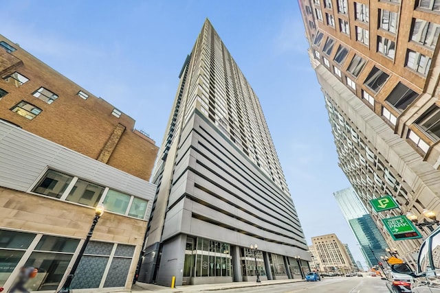 235 W Van Buren St Unit 3414, Chicago, IL 60607 - view of building exterior
