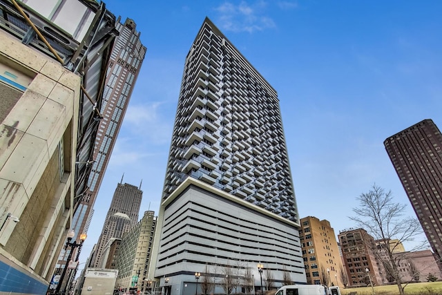 235 W Van Buren St Unit 3414, Chicago, IL 60607 - view of building exterior featuring a view of city