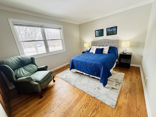 9 Aberdeen Rd, Hawthorn Woods, IL 60047 - bedroom featuring baseboards, crown molding, and wood finished floors
