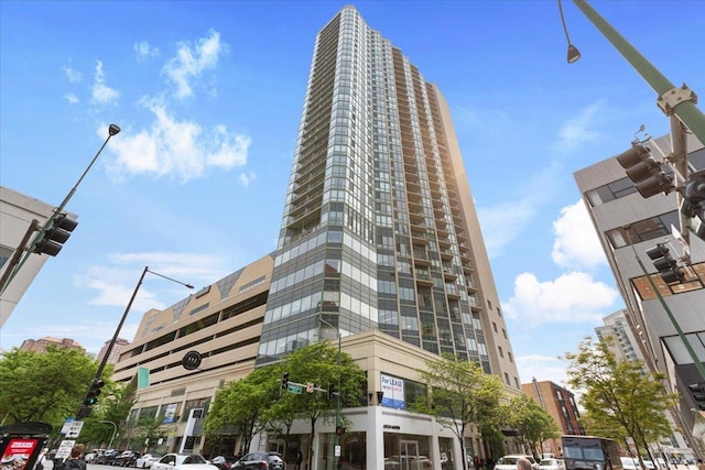 111 W Maple St Unit 3001, Chicago, IL 60610 - view of building exterior