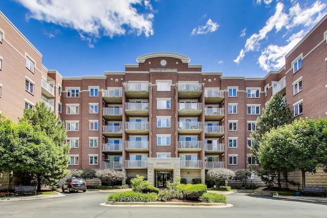 6560 W Diversey Ave Unit 412D, Chicago, IL 60707 - view of apartment building / complex