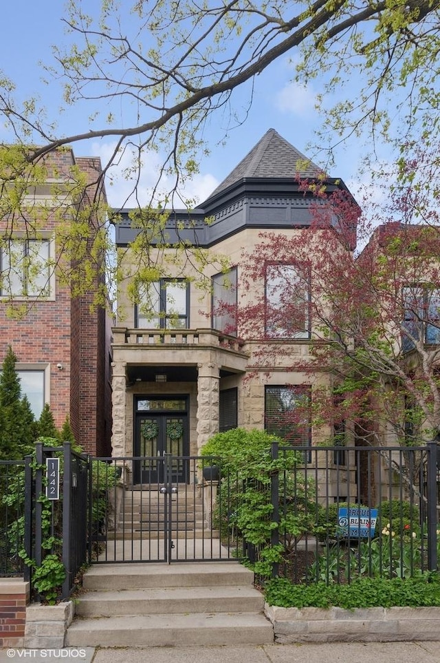 1442 W Cuyler Ave, Chicago, IL 60613 - exterior space with fence private yard