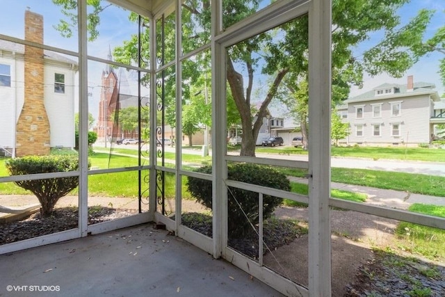 1027 Paul St, Ottawa, IL 61350 - view of unfurnished sunroom