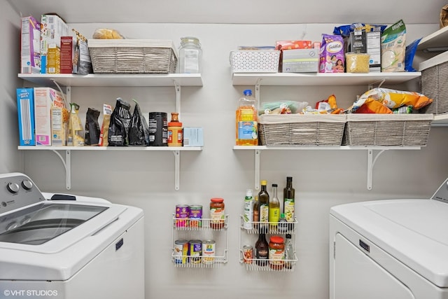 laundry room featuring washer and clothes dryer