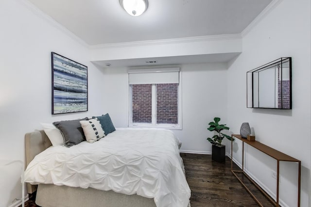1426 N Cleveland Ave Unit 3, Chicago, IL 60610 - bedroom with crown molding, dark wood-style flooring, and baseboards