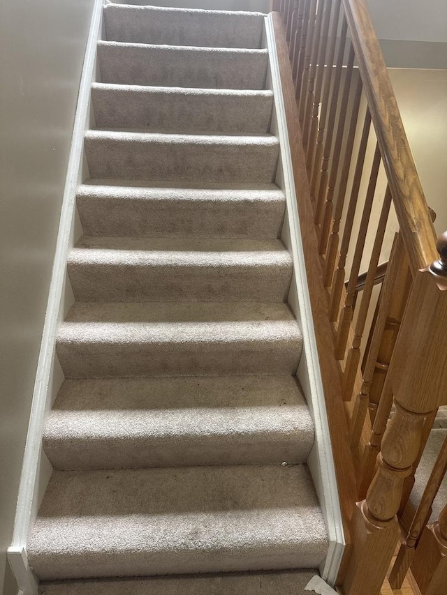5588 Cambridge Way, Hanover Park, IL 60133 - view of stairway