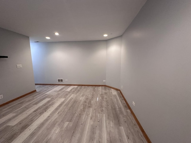 2278 Twilight Dr, Aurora, IL 60503 - spare room featuring light wood finished floors, visible vents, baseboards, and recessed lighting