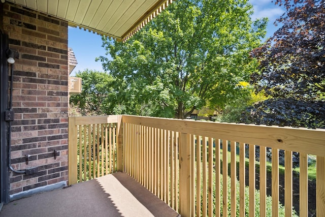 925 Spring Hill Dr Unit 211, Northbrook, IL 60062 - view of balcony