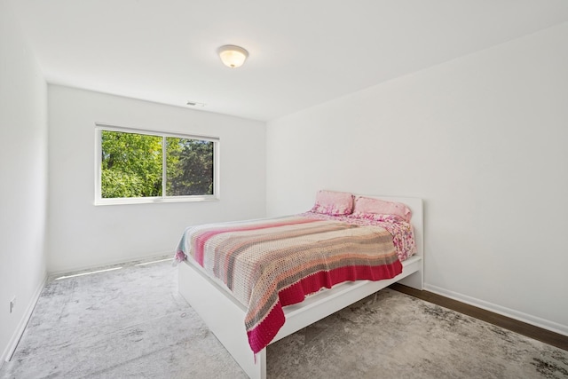 925 Spring Hill Dr Unit 211, Northbrook, IL 60062 - bedroom with baseboards