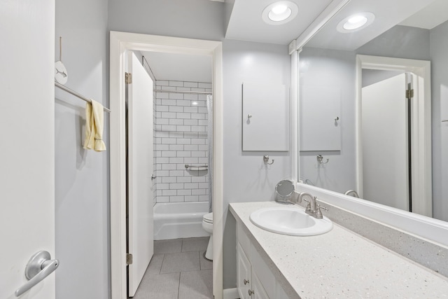 1805 Wildberry Dr Unit C, Glenview, IL 60025 - bathroom featuring tile patterned flooring, toilet, vanity, and shower / bath combo