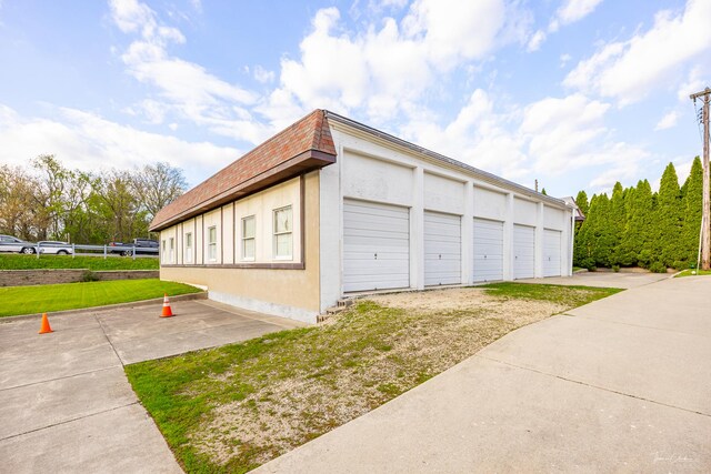 4703 Garfield Ave, Lisle, IL 60532 - view of garage