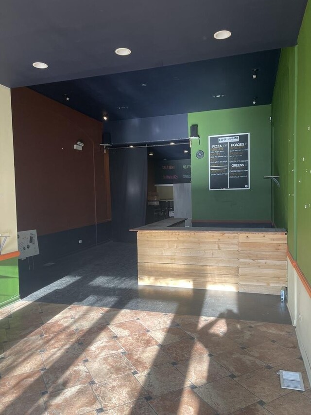 1625 N Halsted St, Chicago, IL 60614 - interior space with recessed lighting