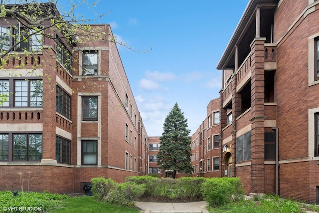 6104 S Kimbark Ave Unit 1, Chicago, IL 60637 - view of apartment building / complex